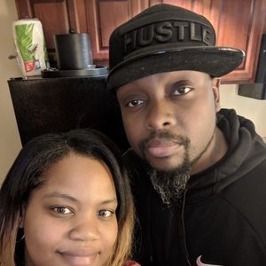 Meet your Posher, Akia